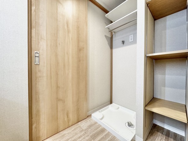 三郷市半田、マンションの画像です