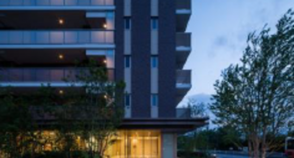 三郷市彦成、マンションの画像です