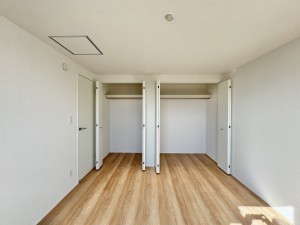 吉川市大字共保、新築一戸建ての画像です