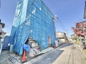 吉川市大字共保、新築一戸建ての画像です