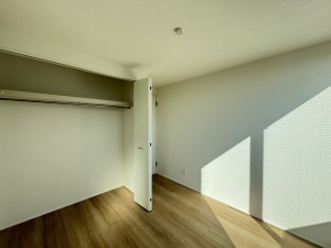 吉川市大字共保、新築一戸建ての画像です