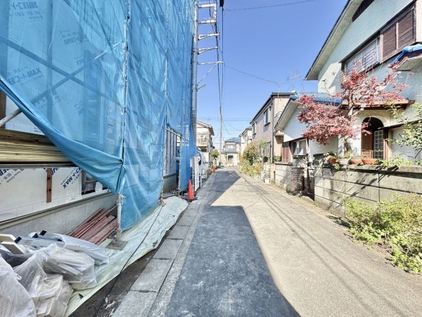 吉川市大字共保、新築一戸建ての画像です