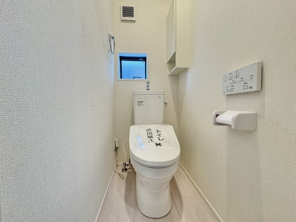 吉川市大字共保、新築一戸建ての画像です