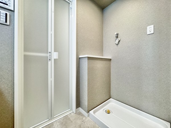 三郷市半田、マンションの画像です