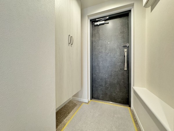 三郷市半田、マンションの画像です