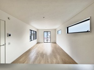 吉川市新栄、新築一戸建ての画像です