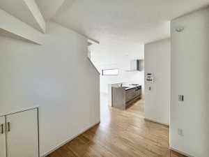 吉川市新栄、新築一戸建ての画像です