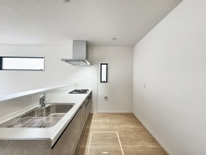 吉川市新栄、新築一戸建ての画像です