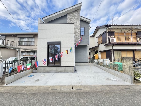 吉川市新栄、新築一戸建ての画像です