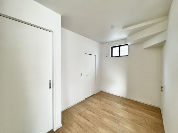 吉川市新栄、新築一戸建ての画像です