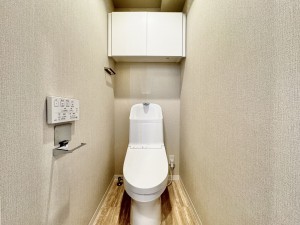 吉川市中野、マンションの画像です