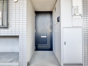 吉川市中野、マンションの画像です