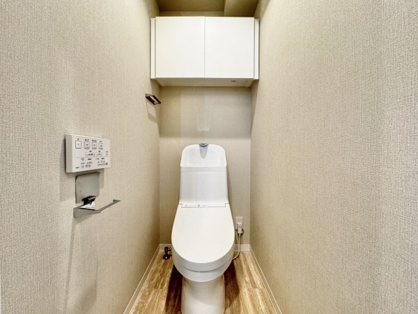 吉川市中野、マンションの画像です