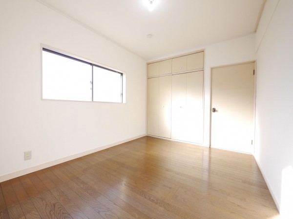 三郷市彦成、中古一戸建ての画像です