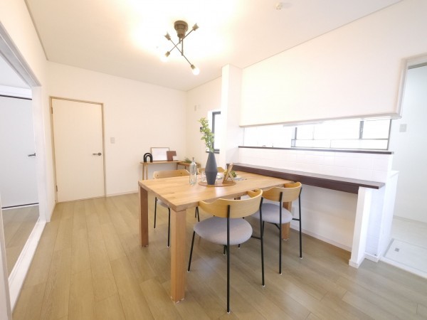 三郷市彦成、中古一戸建ての画像です