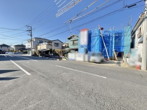吉川市新栄、新築一戸建ての画像です