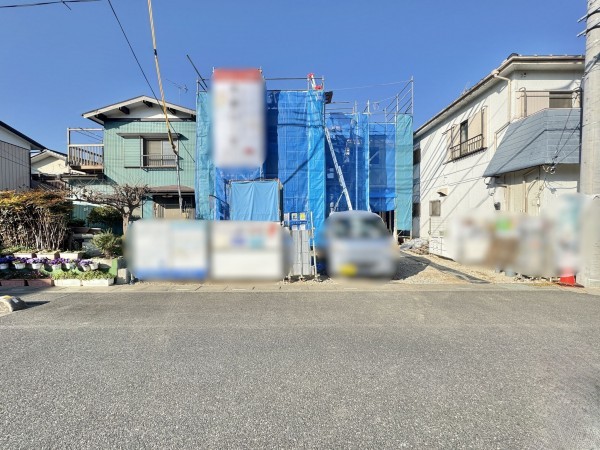 吉川市新栄、新築一戸建ての画像です