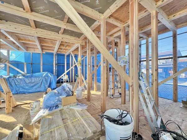 吉川市新栄、新築一戸建ての画像です