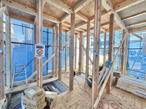 吉川市新栄、新築一戸建ての画像です