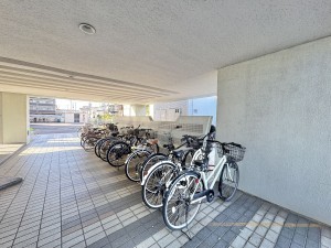 三郷市東町、マンションの画像です