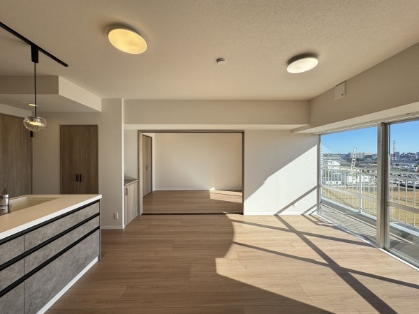 三郷市さつき平、マンションの画像です