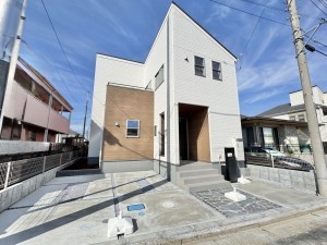 三郷市早稲田、新築一戸建ての画像です