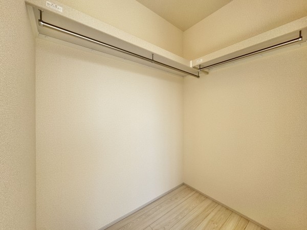 三郷市早稲田、新築一戸建ての画像です