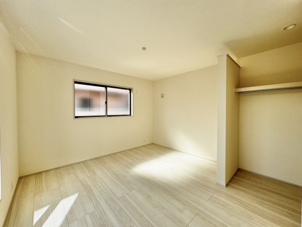 三郷市早稲田、新築一戸建ての画像です