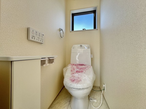 三郷市早稲田、新築一戸建ての画像です