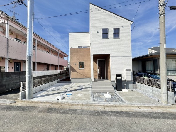 三郷市早稲田、新築一戸建ての画像です