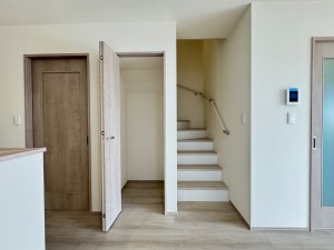 吉川市道庭、新築一戸建ての画像です