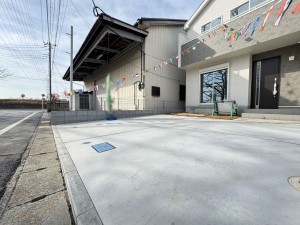 吉川市道庭、新築一戸建ての画像です