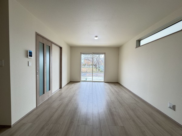 吉川市道庭、新築一戸建ての画像です