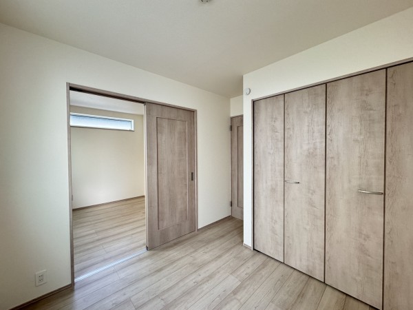 吉川市道庭、新築一戸建ての画像です