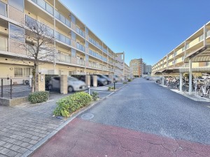 吉川市きよみ野、マンションの画像です