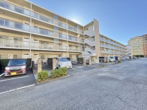 吉川市きよみ野、マンションの画像です