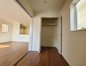 三郷市天神、新築一戸建ての画像です