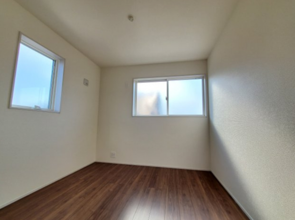 三郷市天神、新築一戸建ての画像です