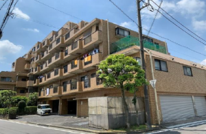 三郷市三郷、マンションの画像です