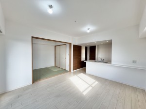 吉川市大字保、マンションの画像です