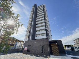 吉川市大字保、マンションの画像です