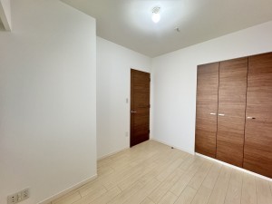 吉川市大字保、マンションの画像です