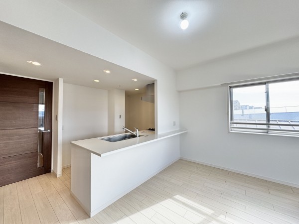 吉川市大字保、マンションの画像です