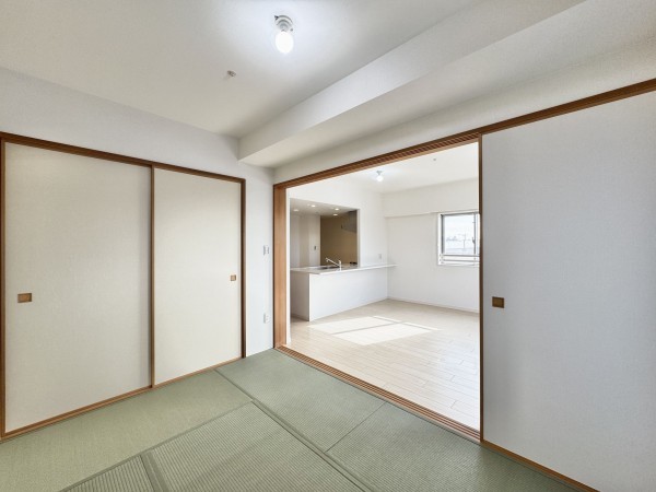 吉川市大字保、マンションの画像です