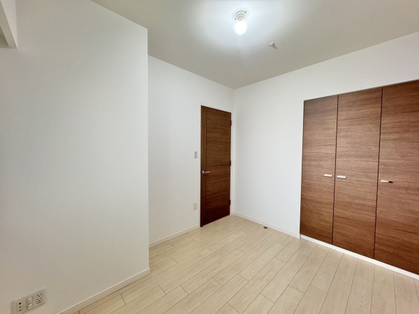 吉川市大字保、マンションの画像です