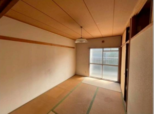 吉川市栄町、マンションの画像です