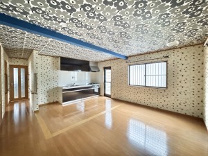 吉川市中央、中古一戸建ての画像です