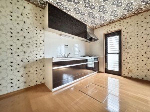 吉川市中央、中古一戸建ての画像です