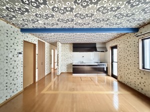 吉川市中央、中古一戸建ての画像です