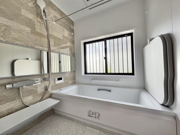 吉川市中央、中古一戸建ての画像です